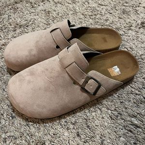Tan clogs